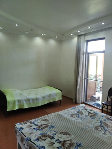 Others 3, Roin Guest House, Lanchkhuti