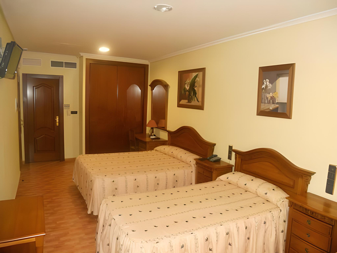 Bedroom 2, Hotel Julian, Murcia