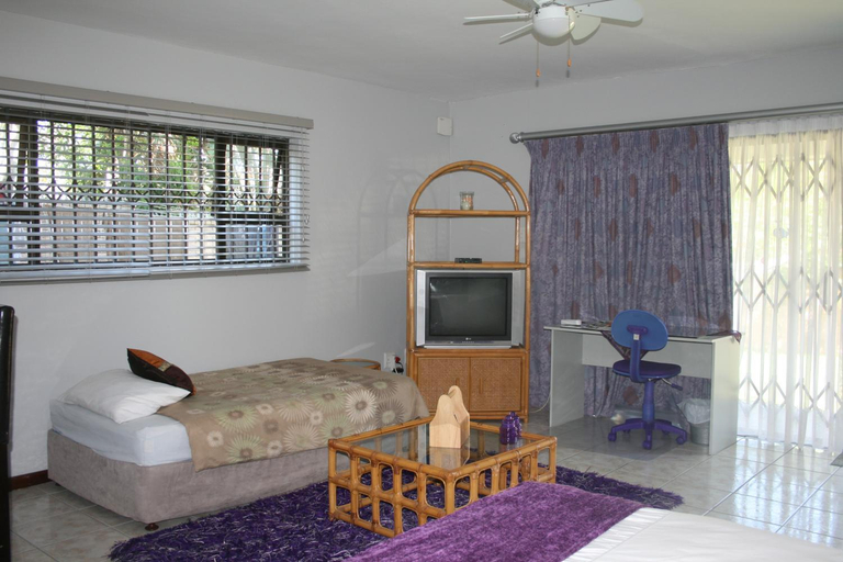 Others 4, Amber Bed and Breakfast, South Africa, Buffalo City