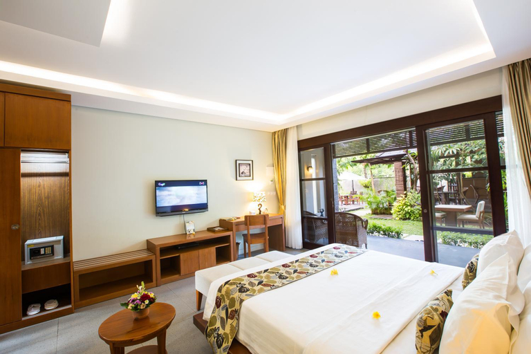 Bedroom 13