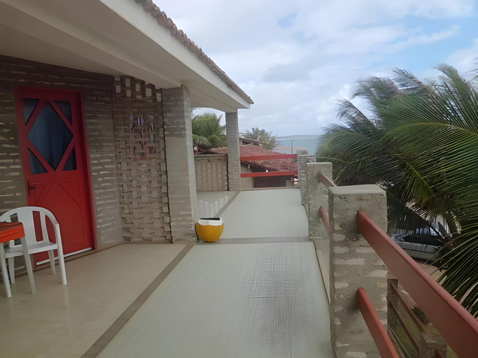 Exterior & Views 26