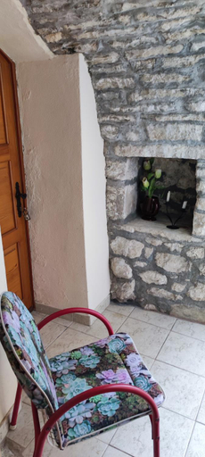 Others 3, Renovated Old Stone House, Omiš