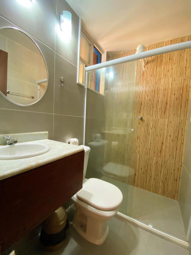 Bathroom 2, Pousada Morena, Cairu