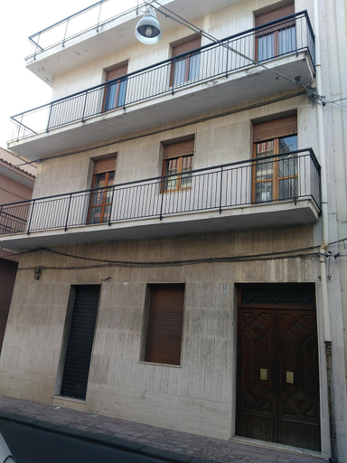 Others 2, B&B Cavour, Syracuse