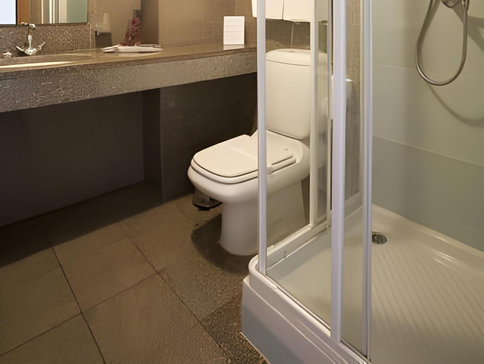 Bathroom 4, Costa Nova Hotel, Ílhavo