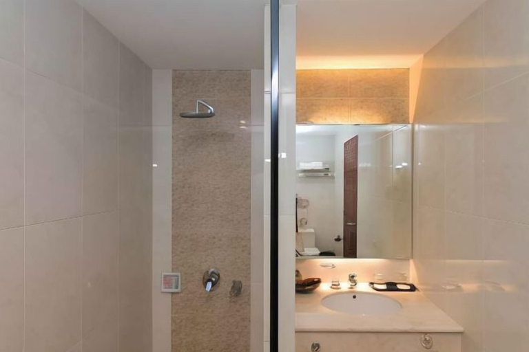 Bathroom 21