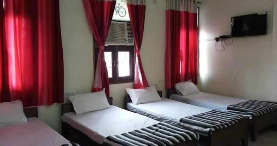 Bedroom 2, Goroomgo GD palace Gwalior, Gwalior