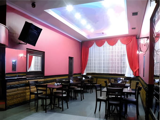Food & Drinks 4, Bordo Hotel, Merkez