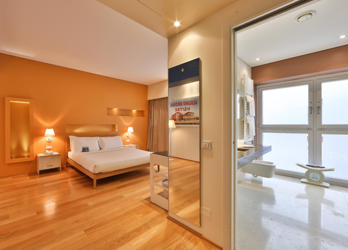 Bedroom 12