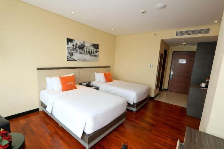 Bedroom 25