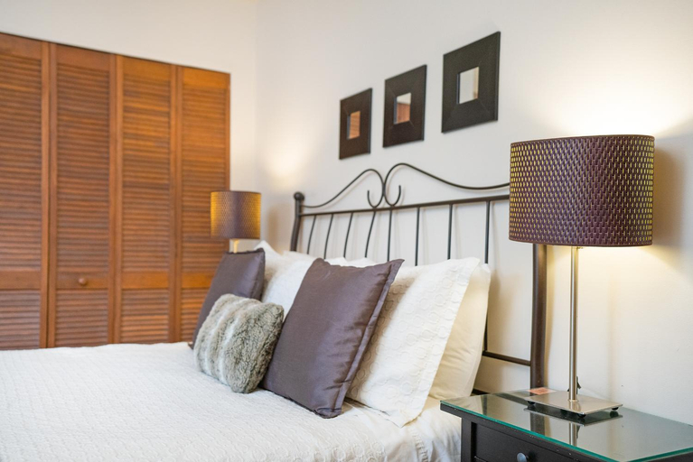 Bedroom 3, Accueil Chez Francois B and B, Montréal