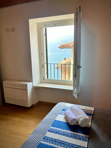 Others 5, Villa Borgo Borago, Verona
