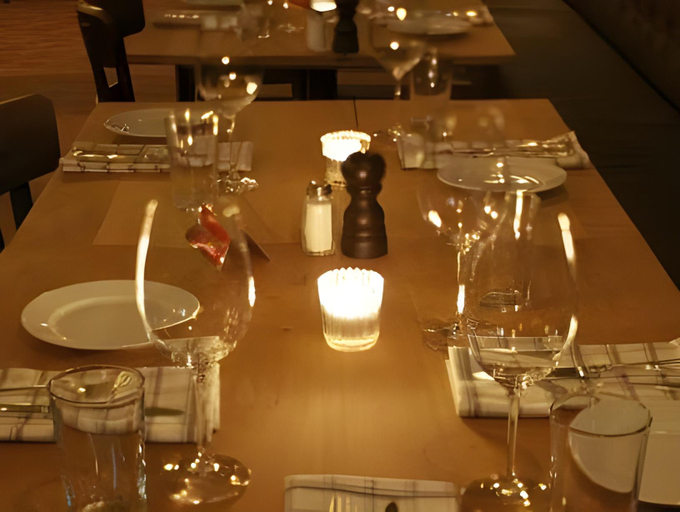 Food & Drinks 5, Arena Lodge, Imboden