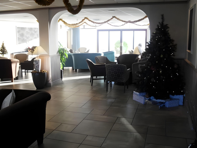 Public Area 2, The Pines Hotel, Dorset