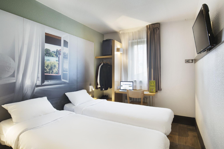 Bedroom 8
