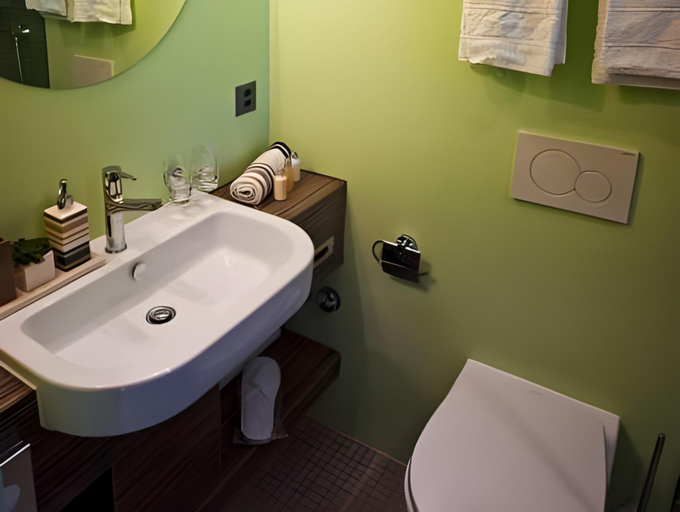 Bathroom 4, Boutique Hotel St. Georg, Einsiedeln