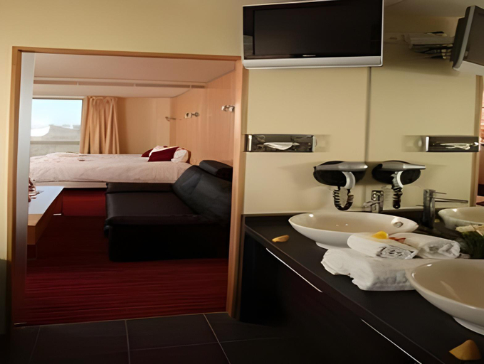 Bedroom 2, Clarion Suites Senart Paris Sud and Spa, Seine-et-Marne