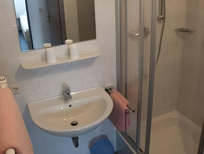 Bathroom 2, Hotel Laaxerhof, Sankt Johann im Pongau