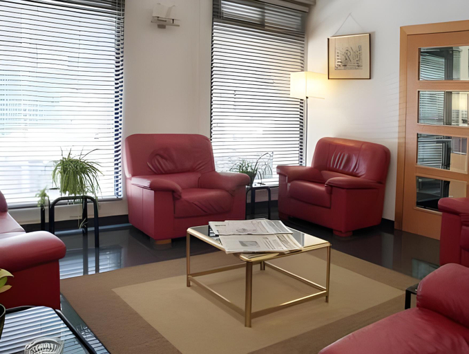 Others 4, Hotel Europa, Girona