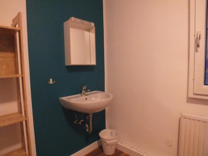 Bathroom 4