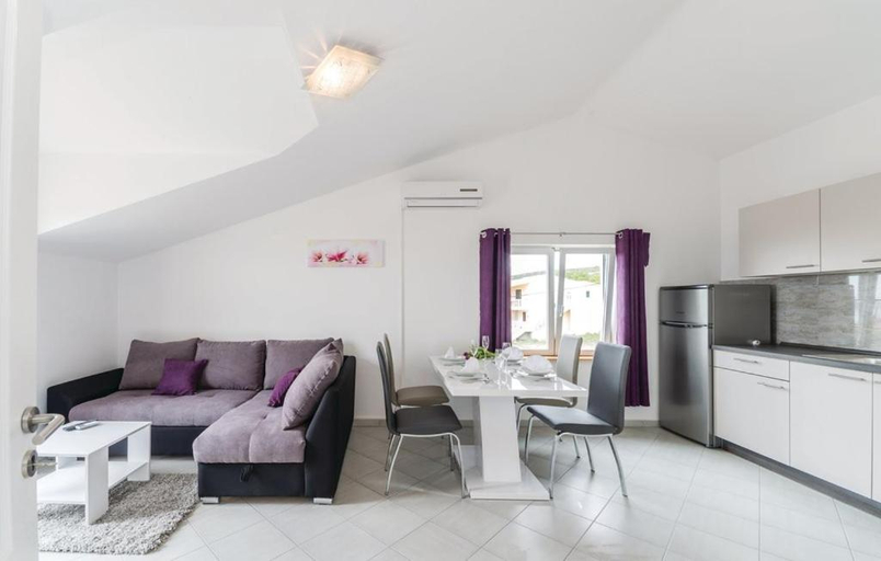 3, Apartments Magdalena, Jasenice