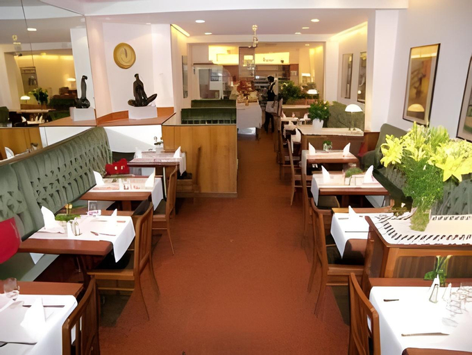 Food & Drinks 5, Hotel Francais, Luxembourg