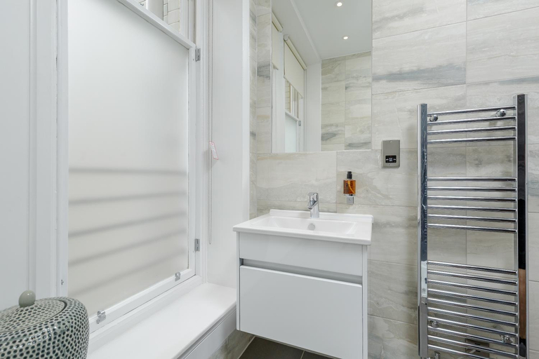 Bathroom 3, Destiny Scotland - Princes Street Residence, Edinburgh