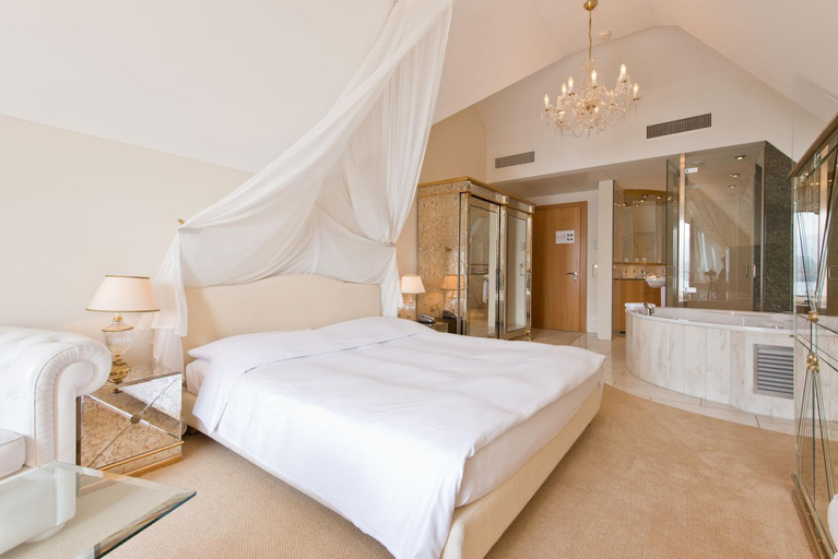 Bedroom 9