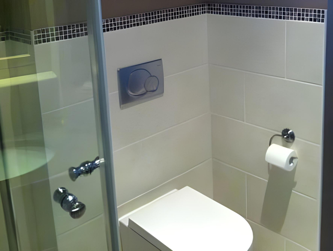 Bathroom 4, Caelus VII Boutique, Limburg