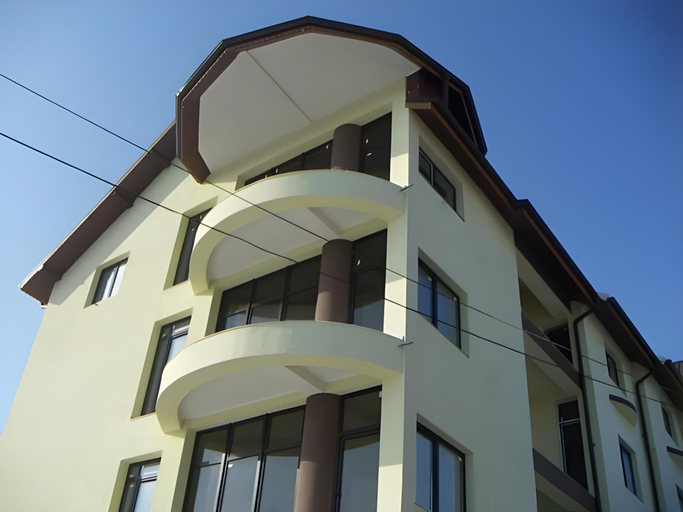 Others 4, Hotel Cristian, Afumati