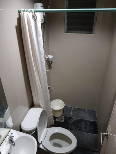 Bathroom 9
