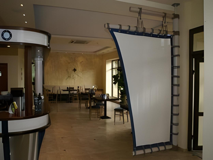 Food & Drinks 5, Porto Hotel, Plungės