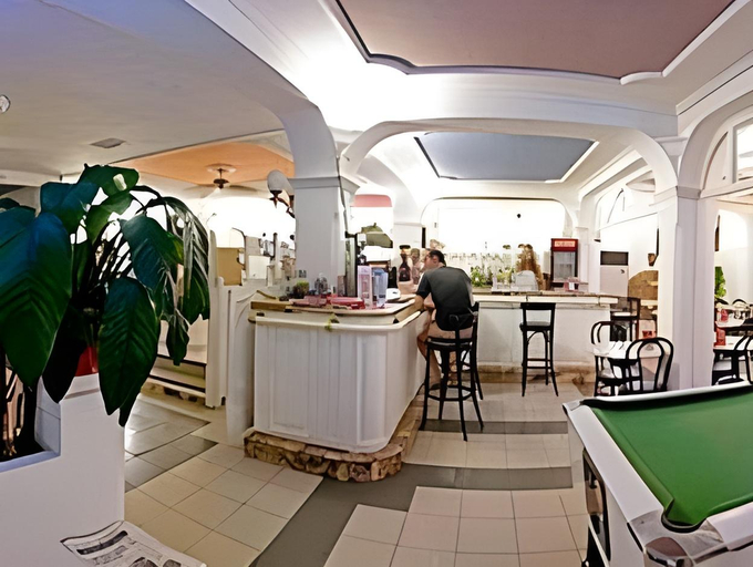 Food & Drinks 5, Apartamentos Cana Rita, Baleares