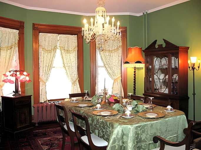 Food & Drinks 5, A Moment in Time Bed & Breakfast, Niagara