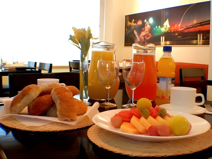 Food & Drinks 5, Hotel Castell - Cerca Del Aeropuerto, Guayaquil