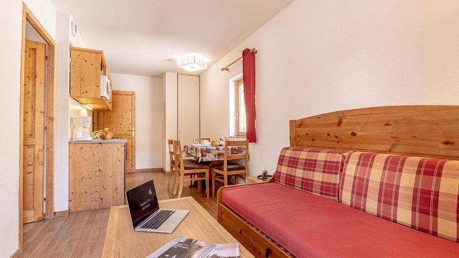 Bedroom 3, Madame Vacances Residence Les Fermes de Saint Sorlin, Savoie