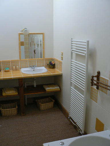 Bathroom 2, Chambres d'hotes Domaine de Beaupre, Aude