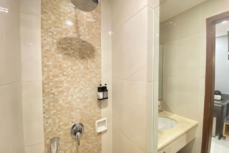 Bathroom 30