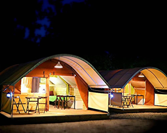 Food & Drinks 5, Camping des Rives des Corbieres, Aude