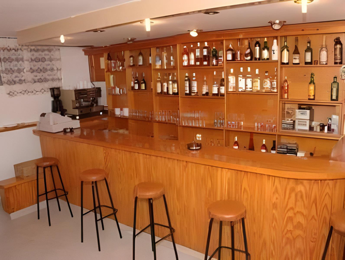 Others 3, Hostal Noray, Girona