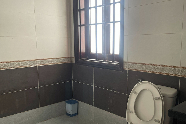 Bathroom 3, Hoa Sen Hotel, Gò Vấp