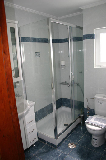 Bathroom 4, Hotel Petit Palais, Peloponnese