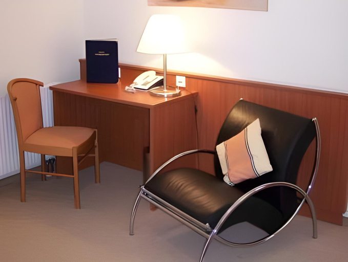 Others 4, Park Residence, München