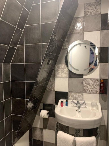 Bathroom 13
