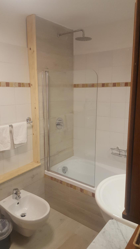 Bathroom, Hotel Castor, Aosta