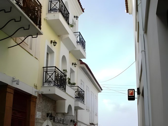 Exterior & Views 1, Hotel Diana - in the heart of Koroni, Peloponnese