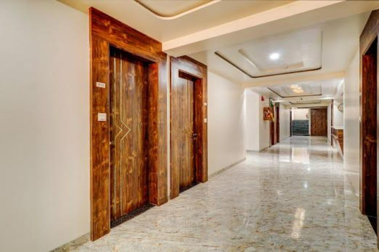 Public Area 2, Hotel Apratim Lodging & Boarding, Thane