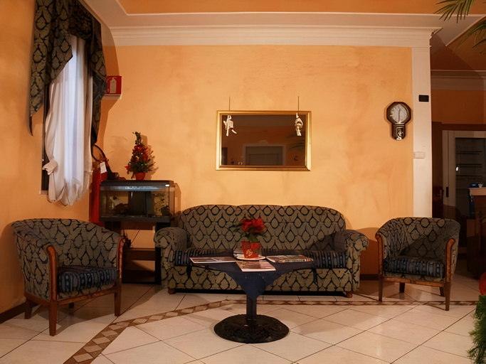 Public Area 2, Hotel Euro, Brescia