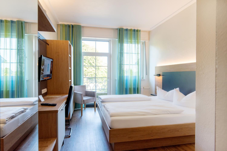 Bedroom 3, Hotel Avisa, Karlsruhe