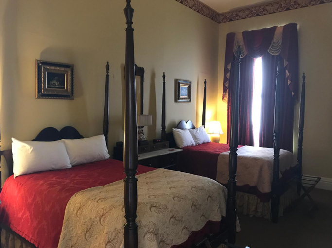 Bedroom 12